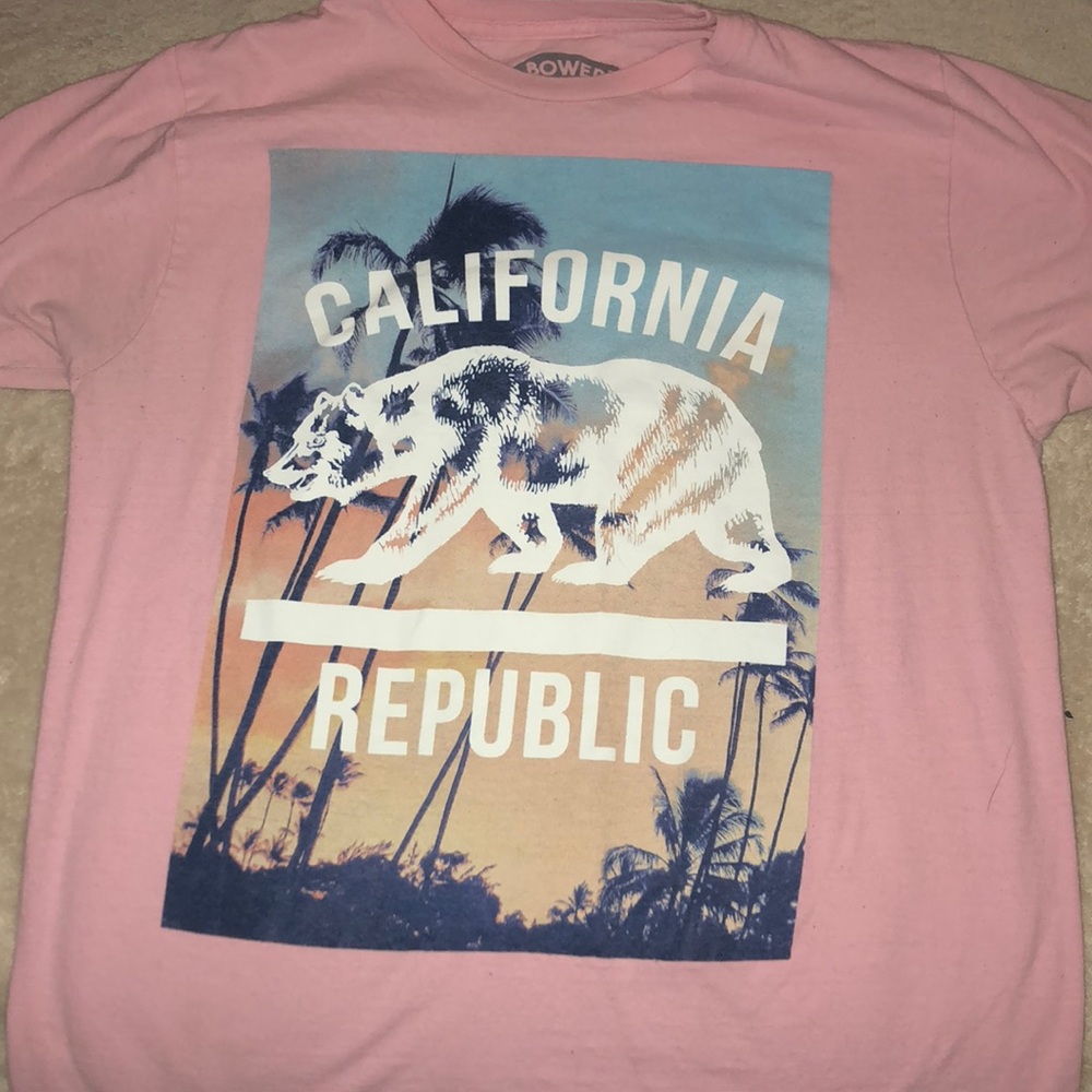 California Republic Beach T Shirt